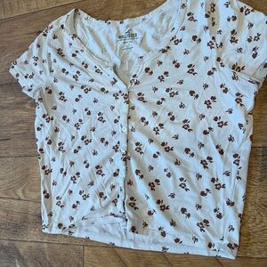 HOLLISTER Floral White/Brown Button Baby Tee